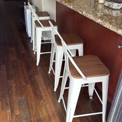 Bar Stools Set