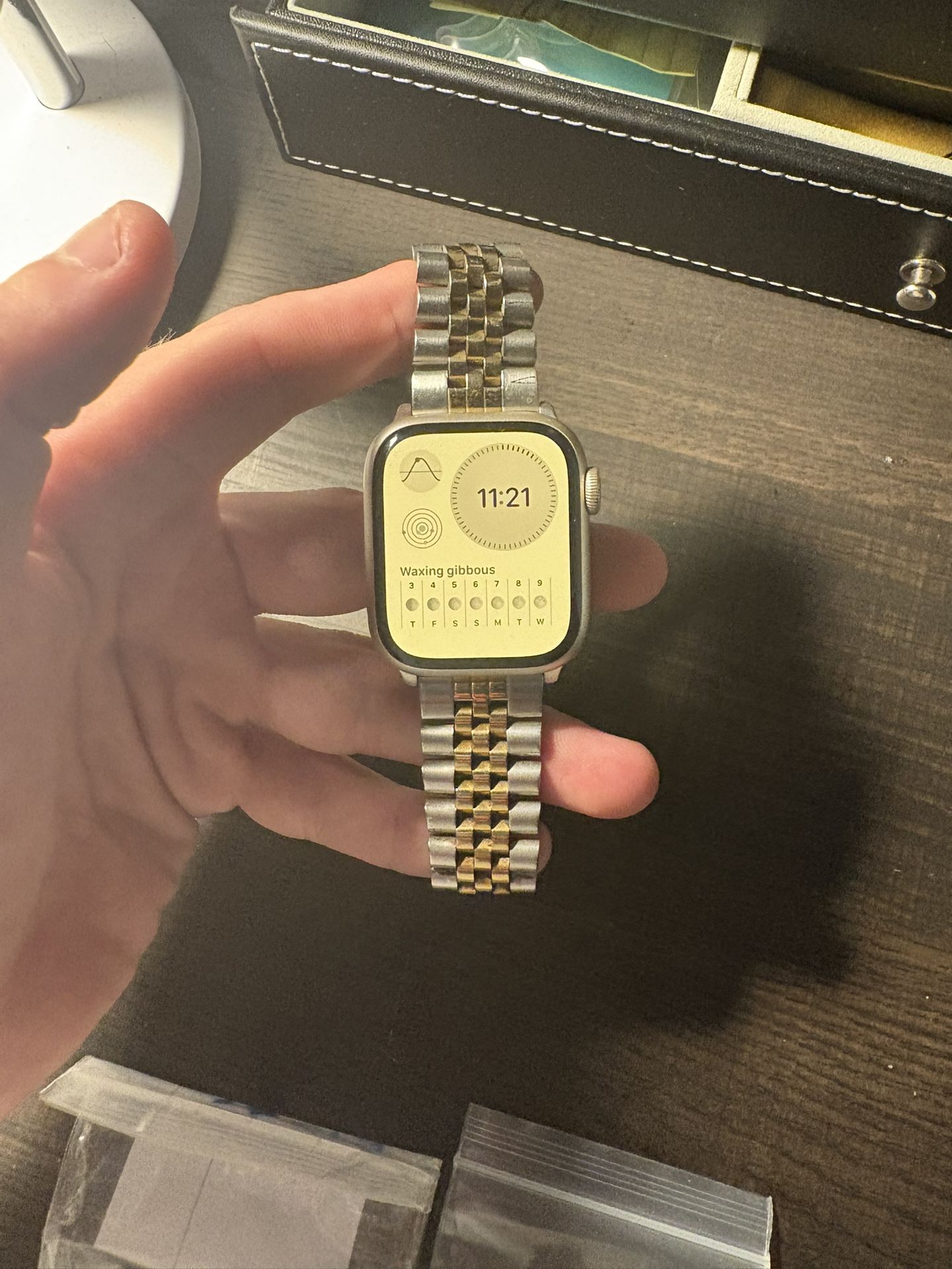 Apple Watch 8