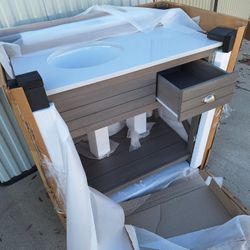 Vanity 36" Inc Gray with Marble Top in White with White Basin