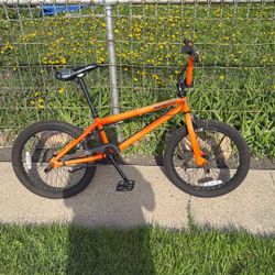 Mongoose index 2.0 Bmx Bike 