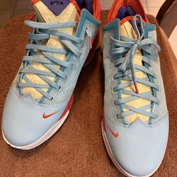 NIKE size 12 Good Conditions