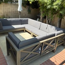 Outdoor couches Good condition