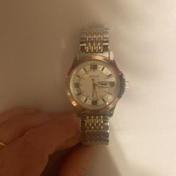 Gucci watch