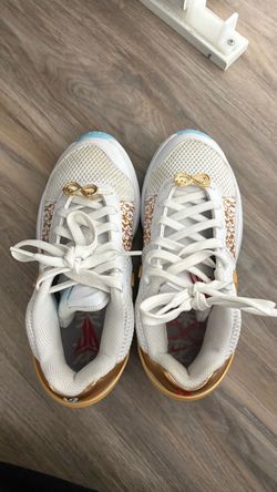 basketball shoes