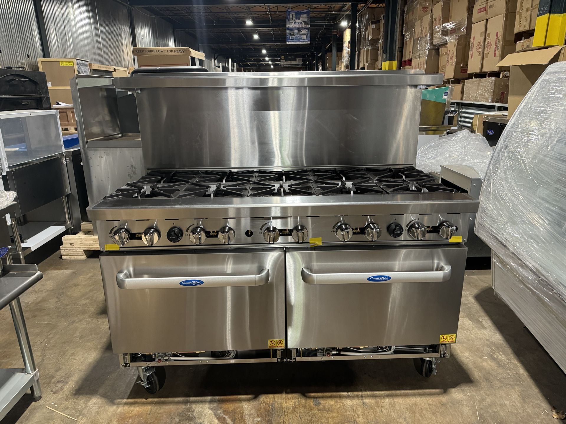 BRAND NEW COOKRITE 10 BURNER STOVE W/ DOUBLE OVEN