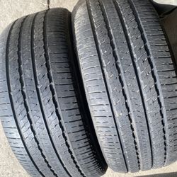 Pair Tires 265 50 20