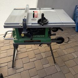 Hitachi table saw