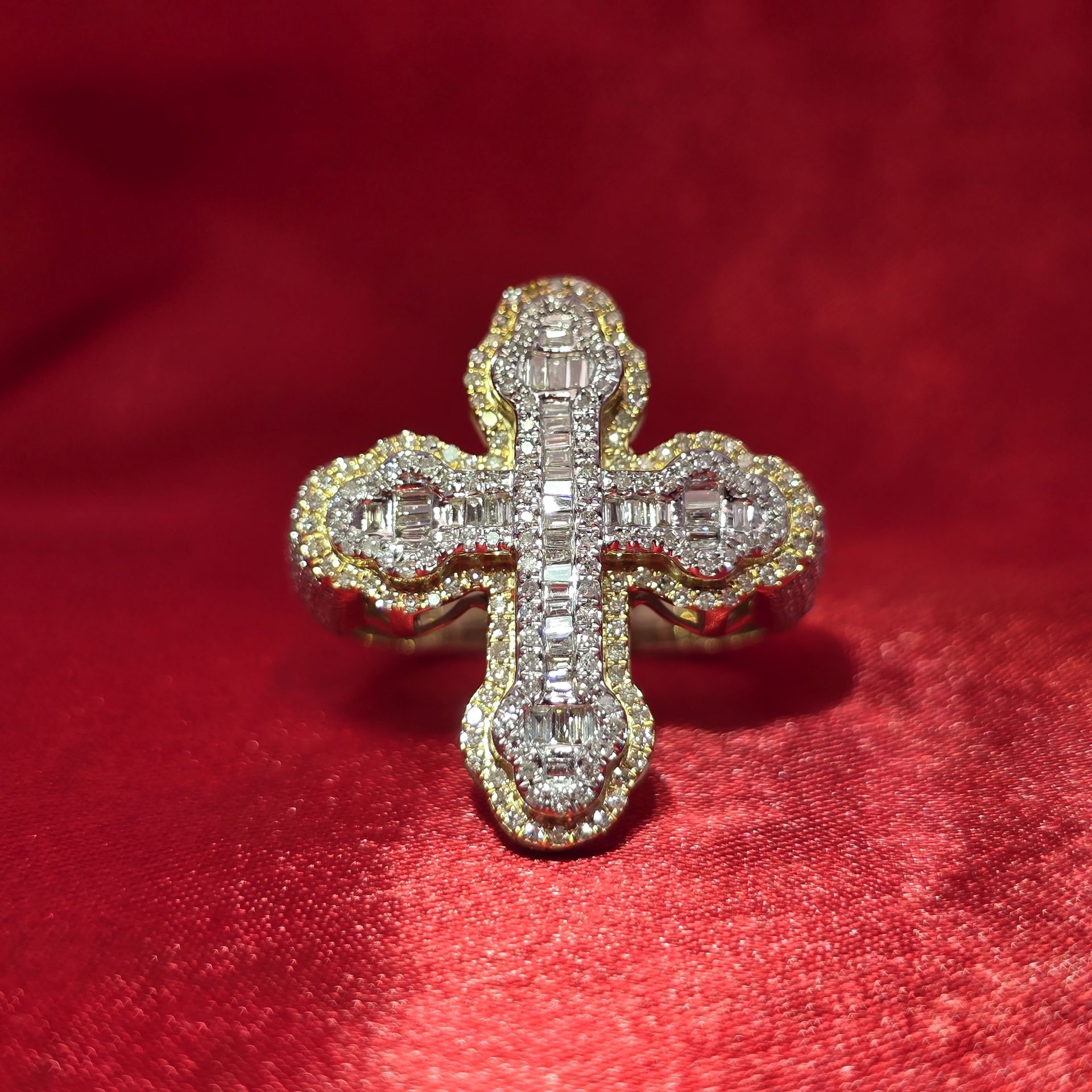 10k Yellow Gold Diamond Cross Ring 0.92 ctw