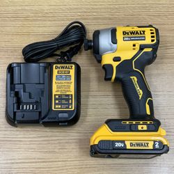 DEWALT DCF809 1/4” CORDLESS IMPACT DRIVER.