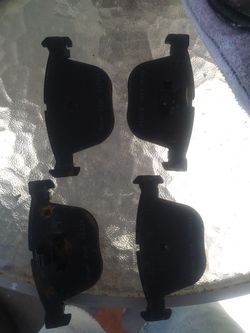 New break pads 750 or 740 bmw 20$