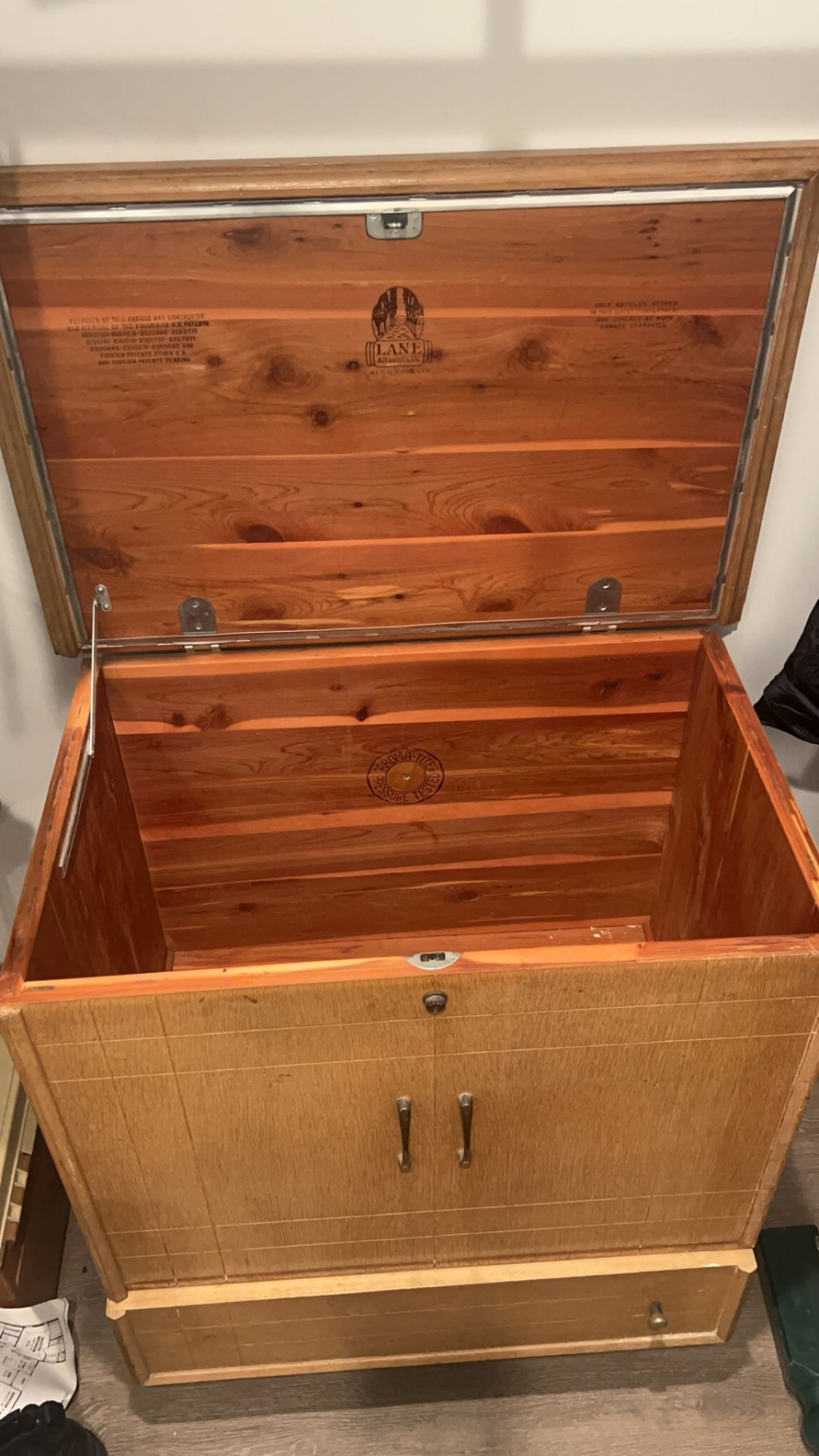 Mid century Lane cedar linen chest with lock.