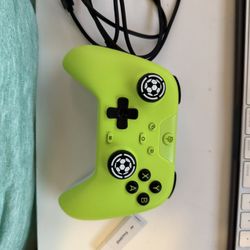 EasySMX 2.4G Wireless Bluetooth Controller For PC/Steam/Switch With Hall Triggers, Hall Joysticks And RGB Light