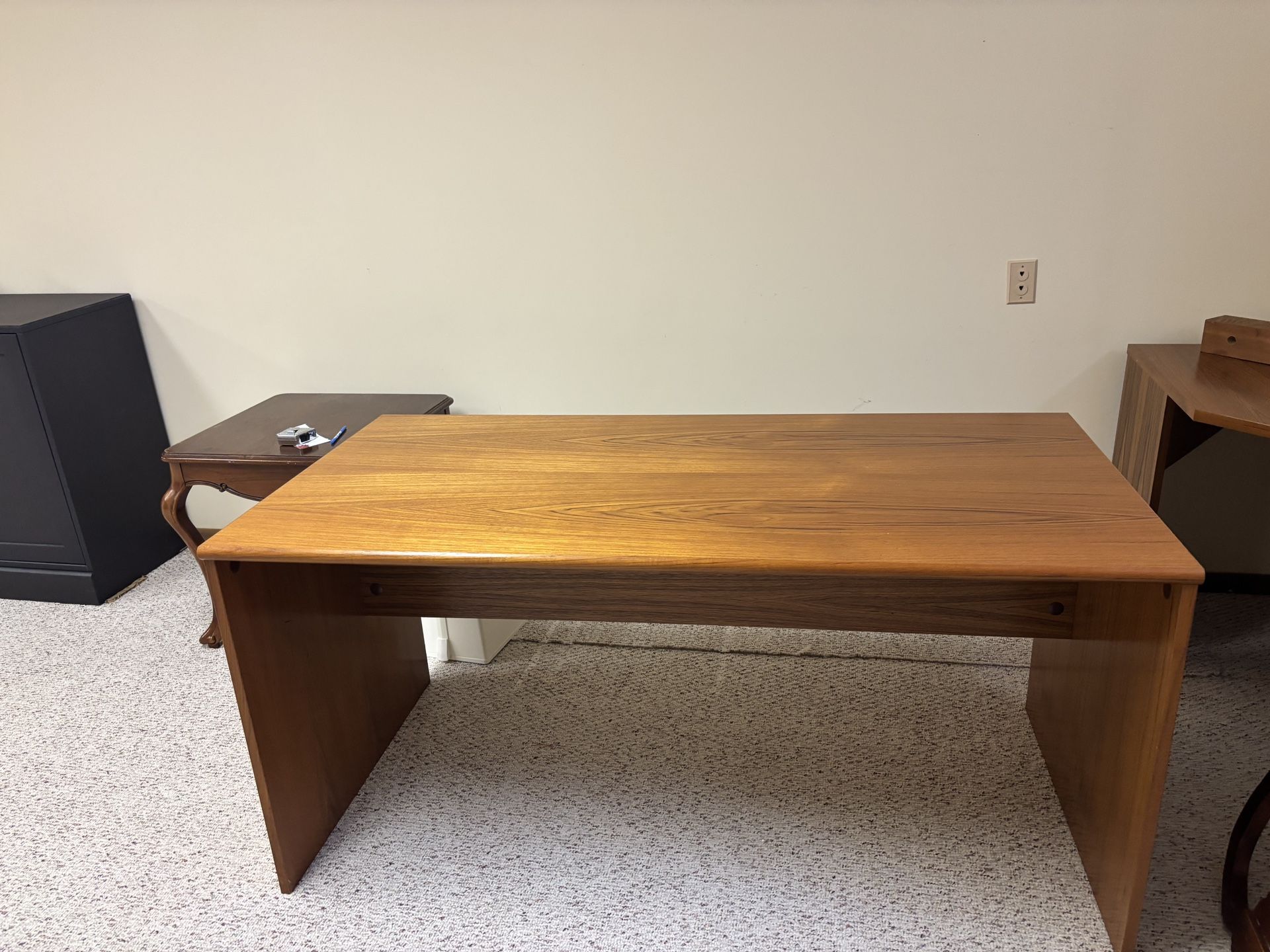 FREE desk