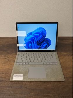 Touchscreen 13.5" Microsoft 1782***Only $249