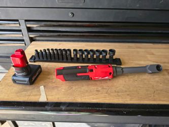 Milwaukee Extended Reach Box Ratchet