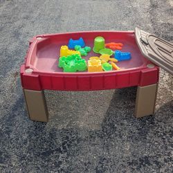 Sand Table With Lid And Toys