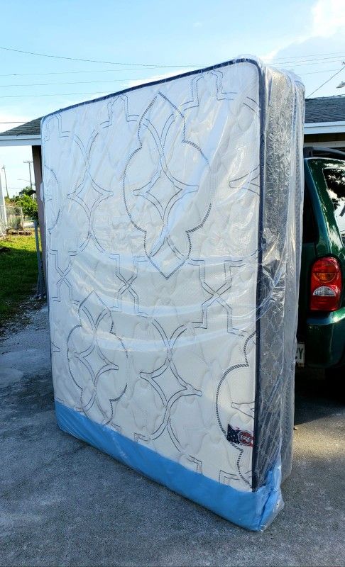 NEW FULL PILLOW TOP MATTRESS With BOX SPRING Furniture