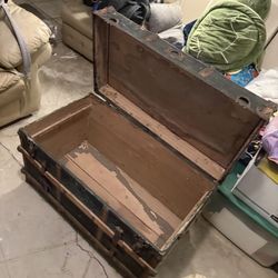Vintage Steamer Trunk