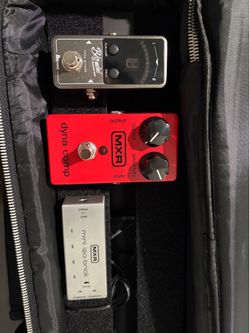 Guitar pedals and pedaltrain nano+