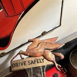 Mobil Oil Plate Topper