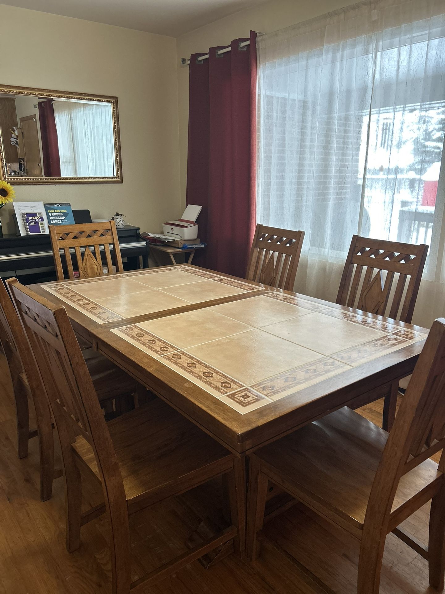 Dinning Room Table
