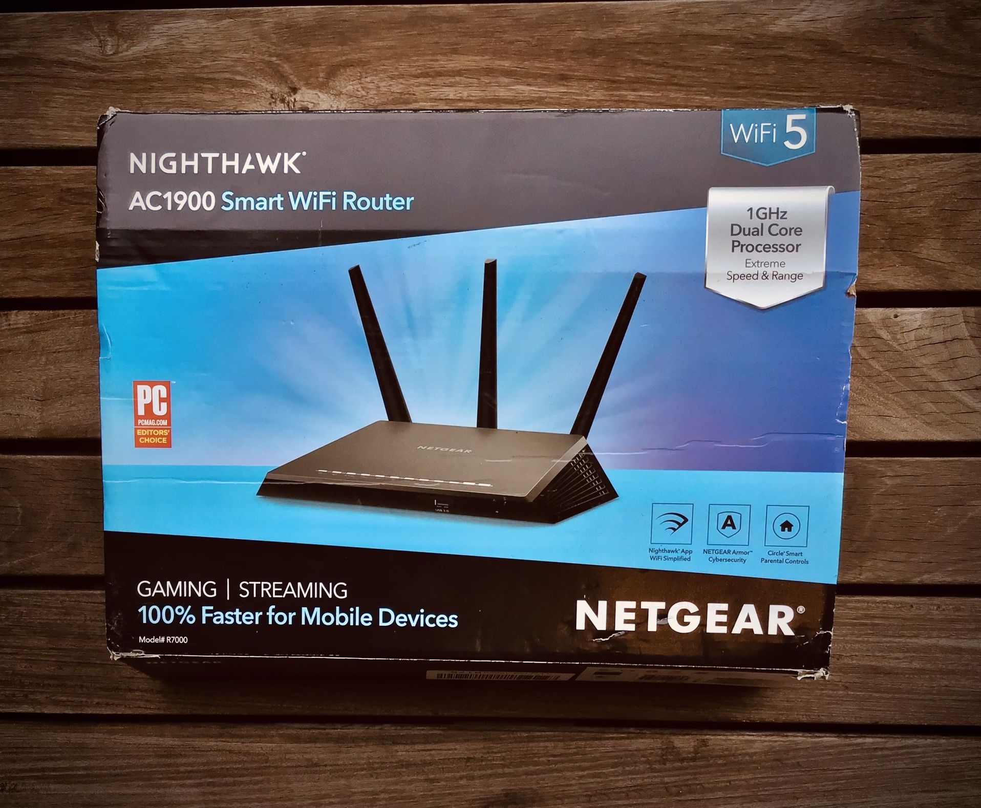 NetGear Smart AC1600 Dual-Band WiFi 5 Router R7000