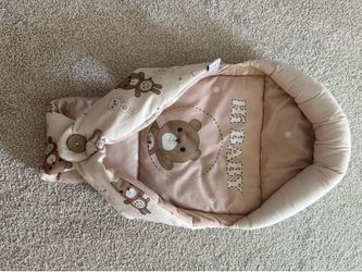 baby hug