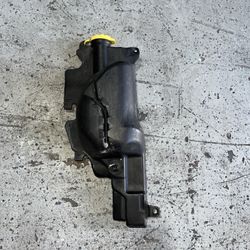 2009-2018 Dodge ram 1500 windshield washer reservoir bottle OEM 1002406-AJ