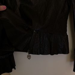 Elegant genuine leather jacket