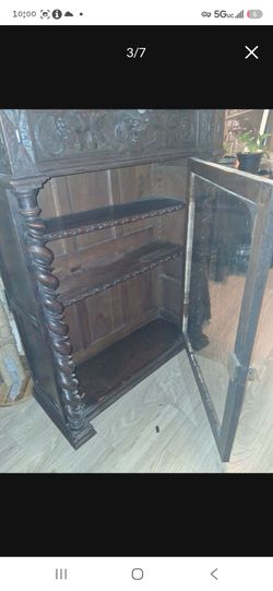 Renaissance Revival Hunt Bookcase / Vitrine