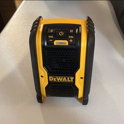 DeWALT 20V Bluetooth Speaker New