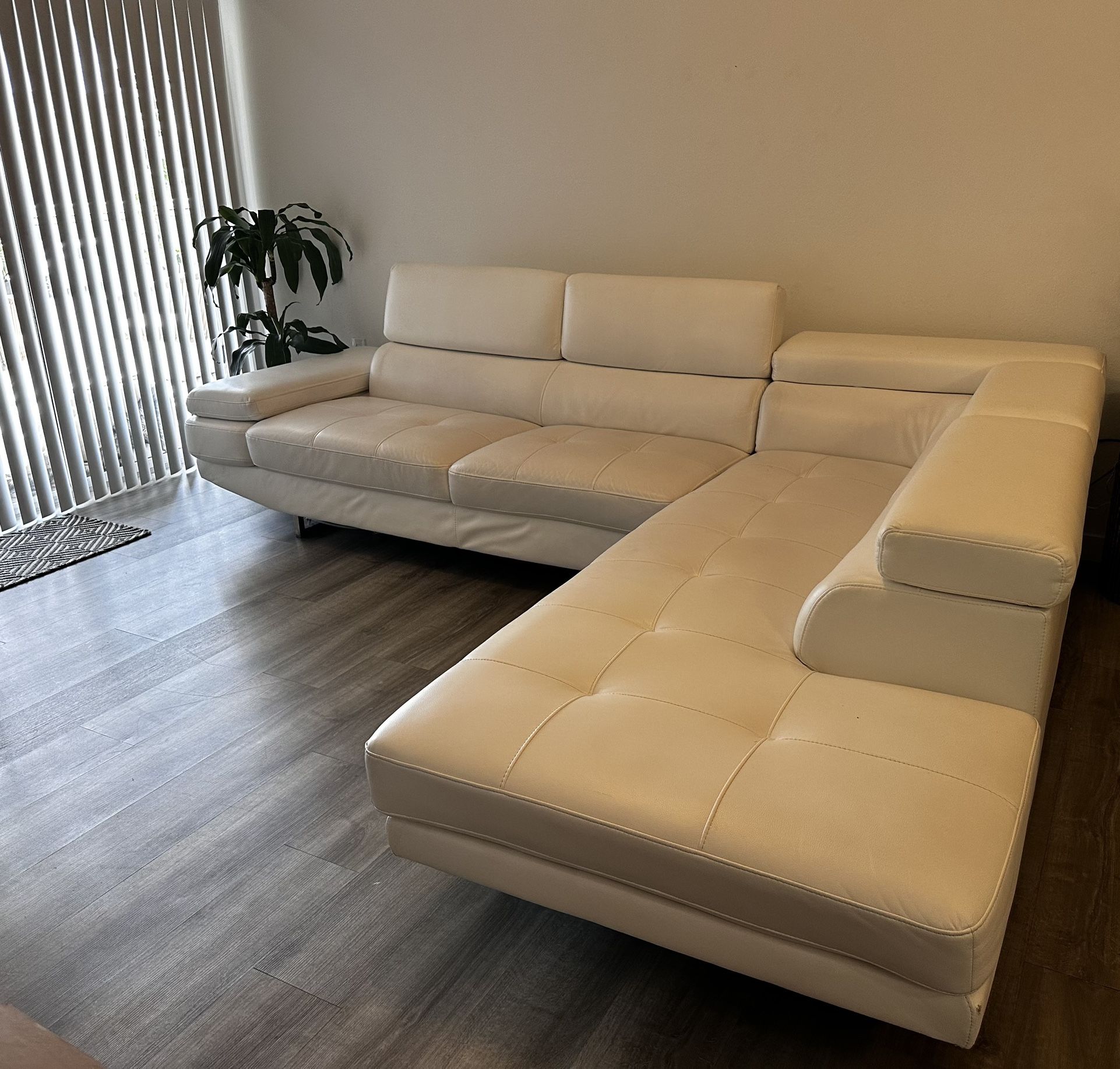 WHITE SECTIONAL GENUINE LEATHER COUCH