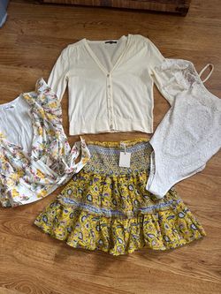 Women’s clothing bundle Size S