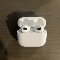 Apple AirPods Generation 3