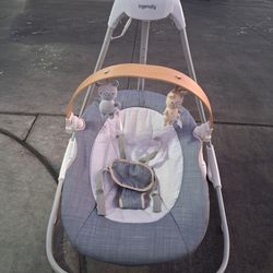 Ingenuity Simple Comfort Compact Baby Swing with Wood Toy Bar