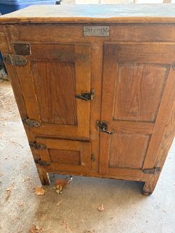 Vintage early 20th century icebox