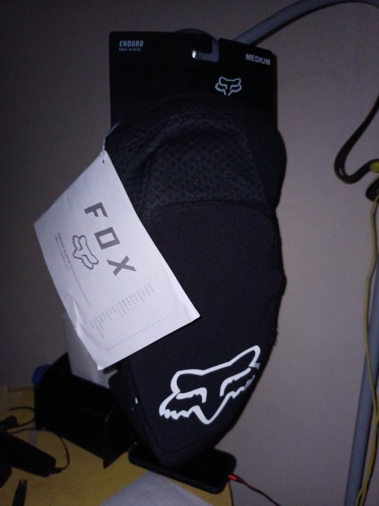 Fox  Enduro Knee Sleeve Med.