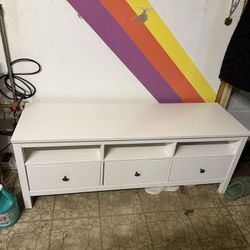 3 Drawer TV Unit