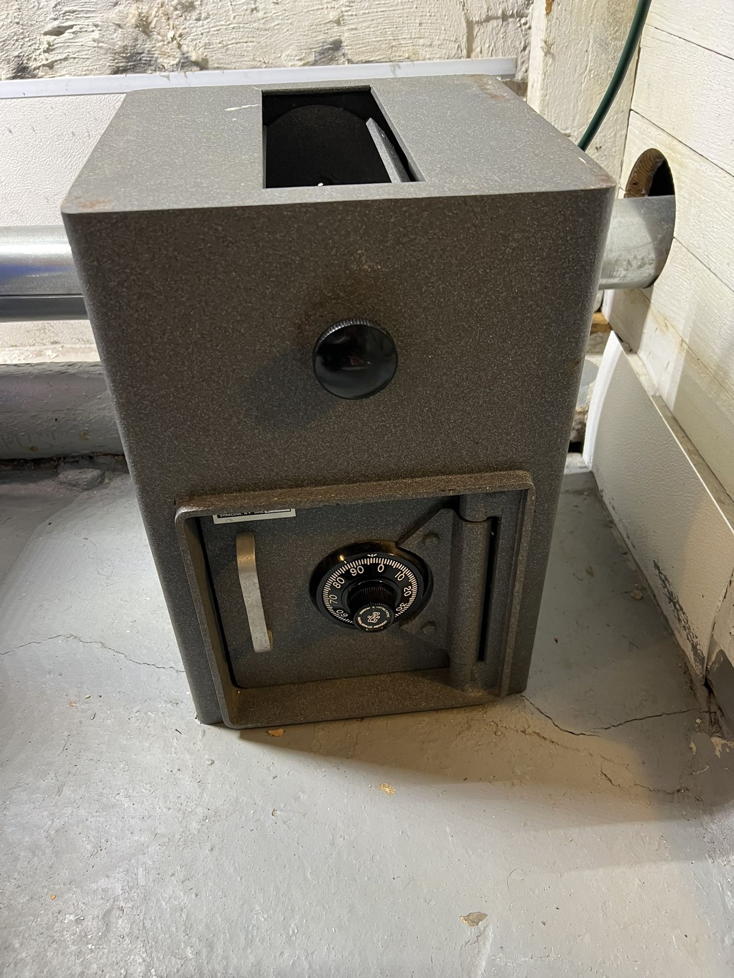 Safe - Gardall Rotary Drop Safe