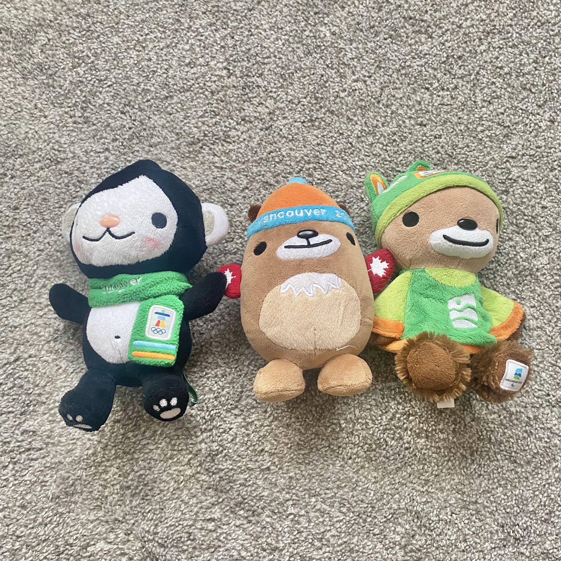 Vancouver 2010 Set Of 3 Bear Plushies