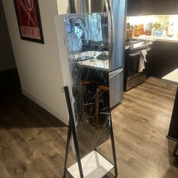 Free Jewelry And Make Up Stand 