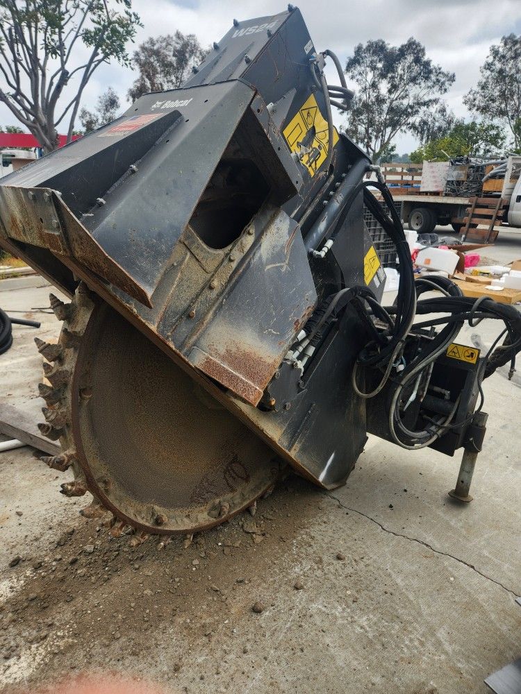 BOBCAT ROCK SAW ATTACHMENT