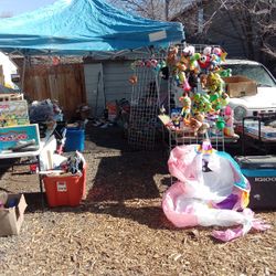 Pop Up Yard Sale 