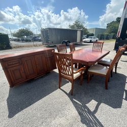 dining room furniture ( table and  buffet )