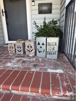 Halloween candle holders and decorations.