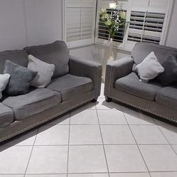 2 Piece Gray Couch Set 