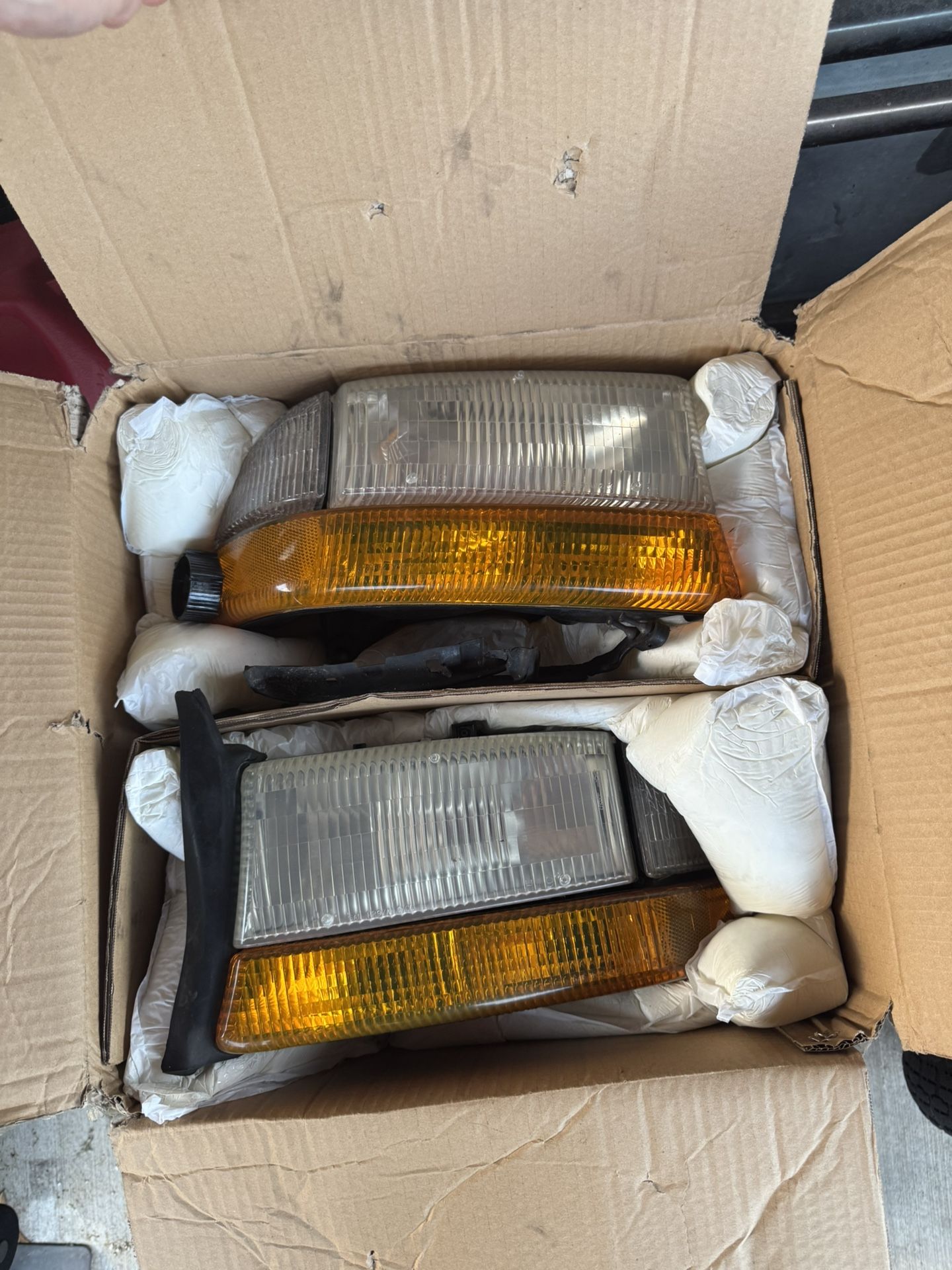 Dodge Dakota Headlights
