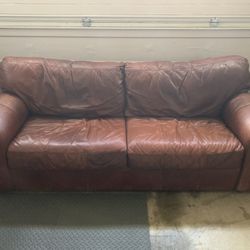 Robinson & Robinson Leather Couch 