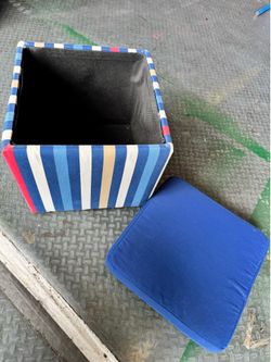 Kids storage ottoman