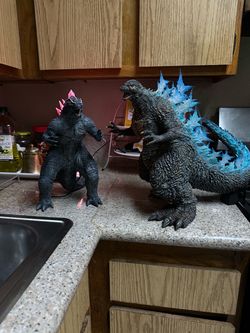 Godzilla Xplus Figures